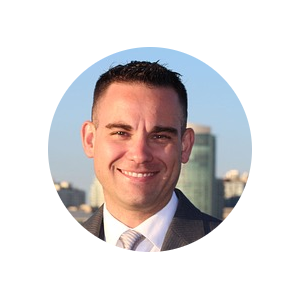 Adam, 32 let